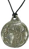 pendentif en &eacute;tain : Isis