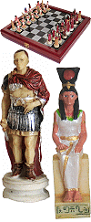 jeu d'&eacute;checs : &Eacute;gypte contre Rome (mod&egrave;le avec coffret-plateau en bois composite et personnages en r&eacute;sine peinte)