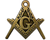 pin's (&eacute;pinglette) en bronze : &eacute;querre, compas et lettre ''G''