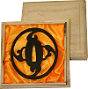pi&egrave;ce d&eacute;tach&eacute;e pour katana : tsuba ''Flamme''