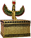 Coffret &agrave; bijoux avec la d&eacute;esse &eacute;gyptienne Isis-Hathor (r&eacute;sine dor&eacute;e et peinte)