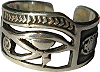 Bague en argent 925/1000 : oeil d'Horus (oeil Oudjat), ankh (cl&eacute; de vie) et Kh&eacute;per (scarab&eacute;e)